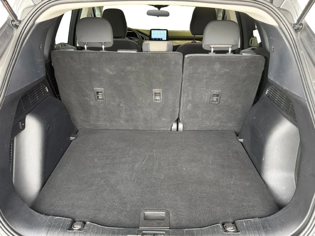 Used 2022 Gray Ford SE image 14