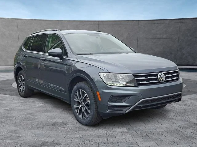Used 2021 Gray Volkswagen 2.0T S image 2