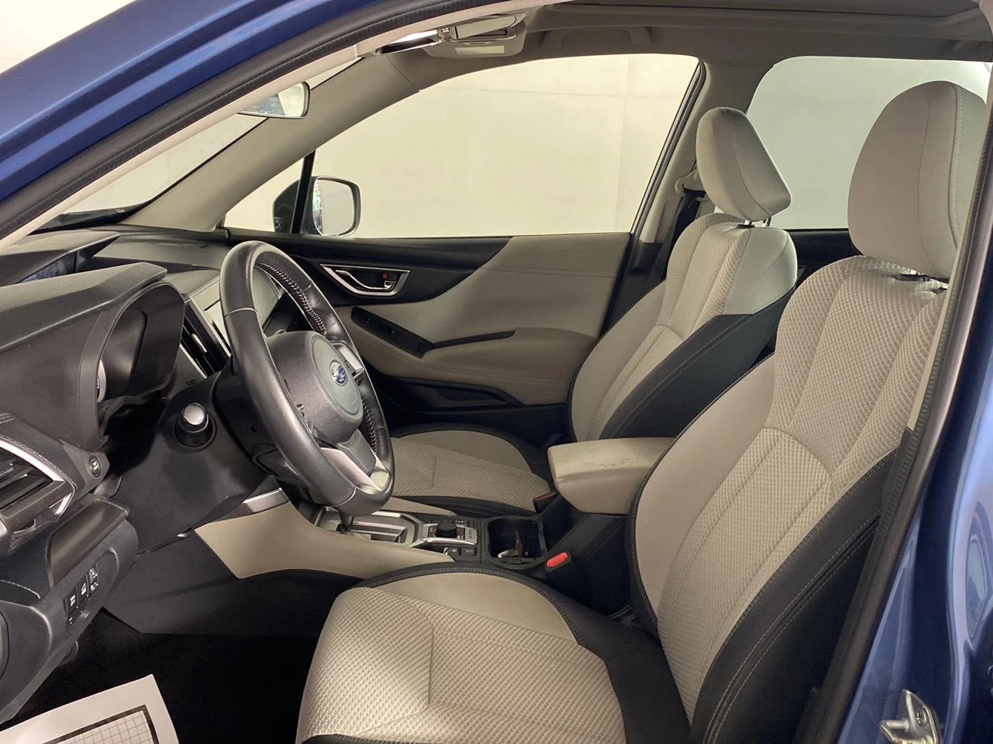 Used 2022 Horizon Blue Pearl Subaru Premium image 14