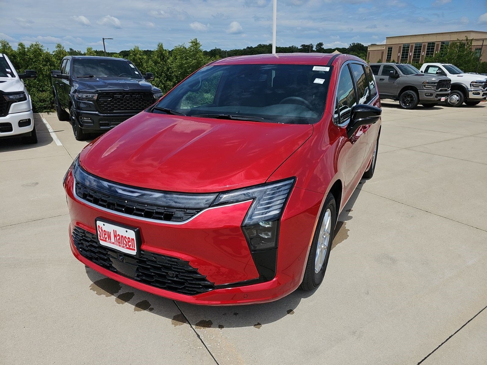 2027 Chrysler Pacifica Select