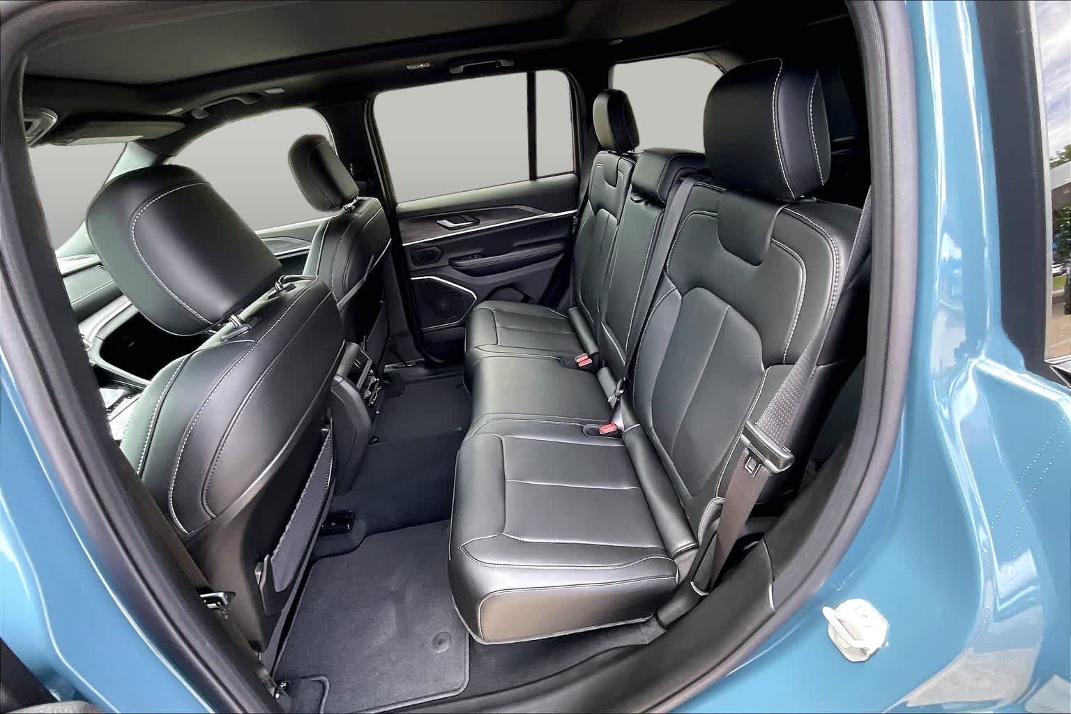 New 2026 Steel Blue Exterior Paint Jeep Limited image 21