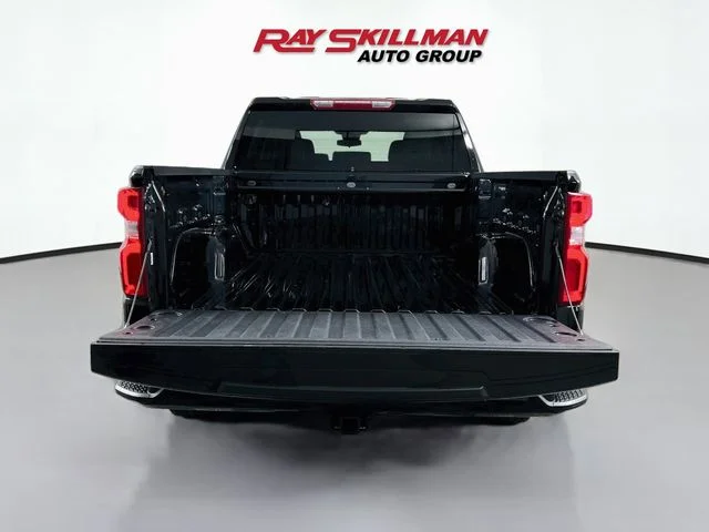 Used 2026 Black Chevrolet RST image 25