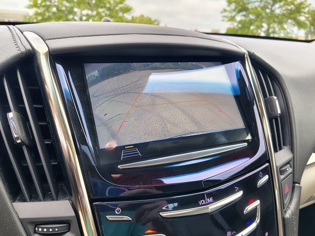 Used 2018 RADIANT SILVER METALLIC Cadillac Luxury AWD image 22