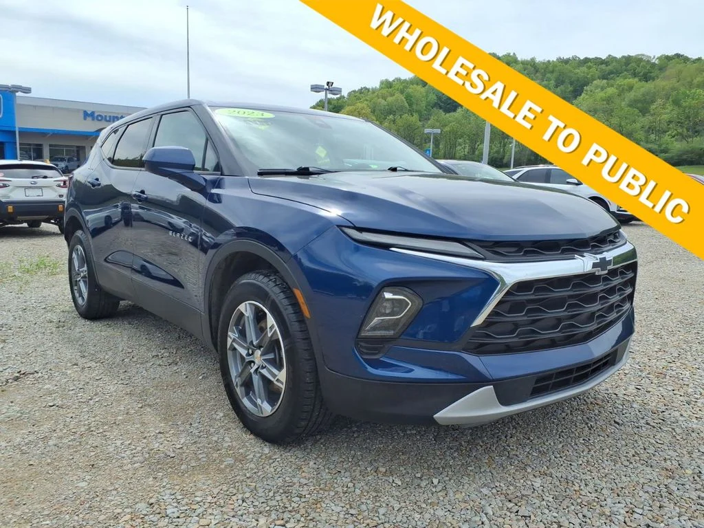 Used 2023 Blue Chevrolet LT image 1