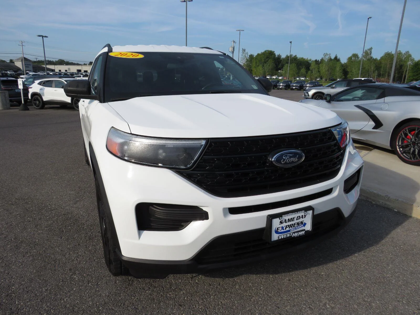 Used 2020 Oxford White Ford XLT image 3