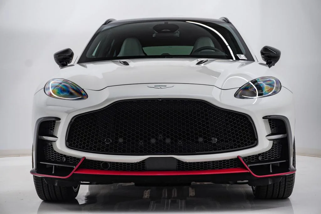 Used 2026 Q Neutron White Aston Martin S image 5