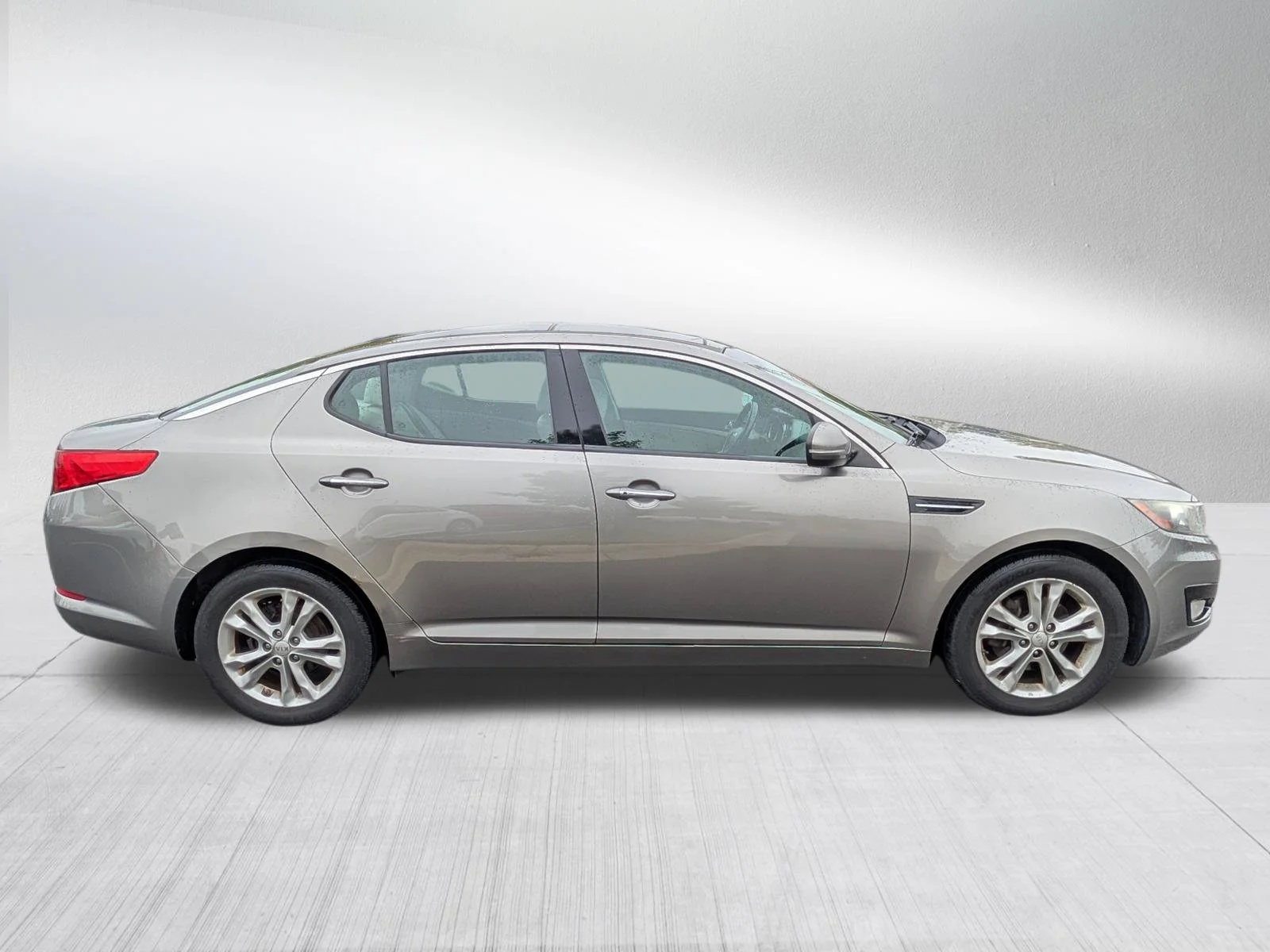 Used 2012 Satin Metal Kia EX image 8