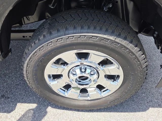 New 2026 Agate Black Metallic Ford F-250® Lariat® image 12