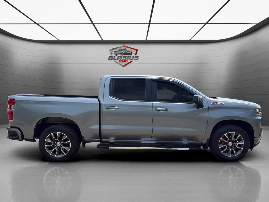 Used 2021 Gray Chevrolet RST image 6