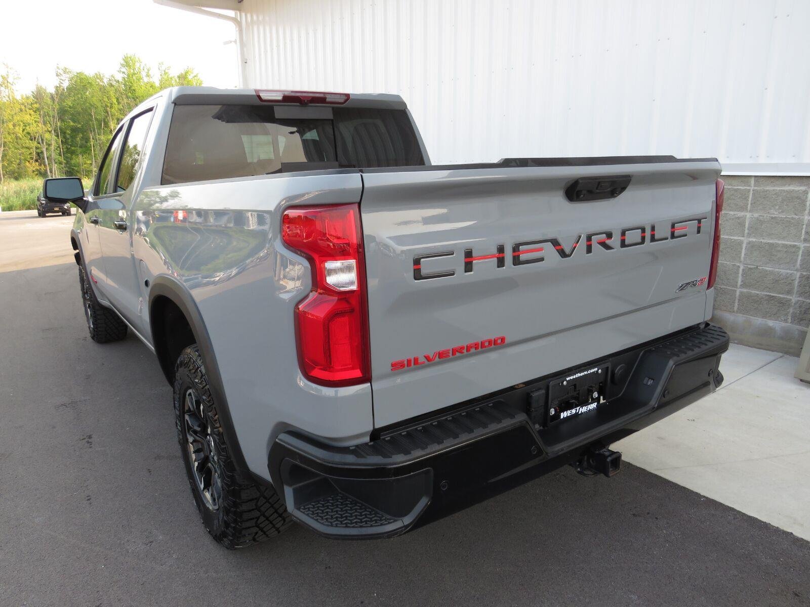 Used 2024 Slate Gray Metallic Chevrolet ZR2 image 17