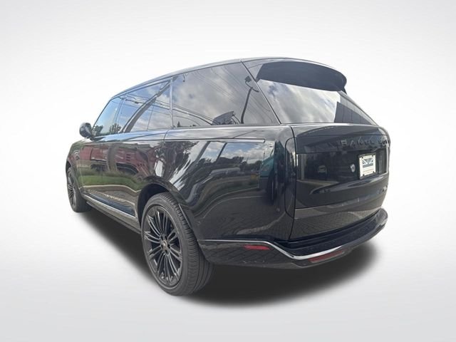 Used 2024 Black Land Rover Autobiography image 3
