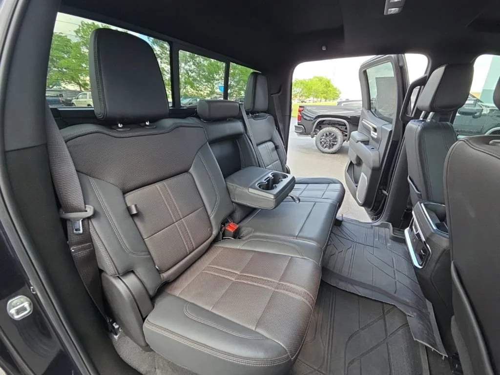 2024 Chevrolet Silverado 1500 High Country - Photo 25