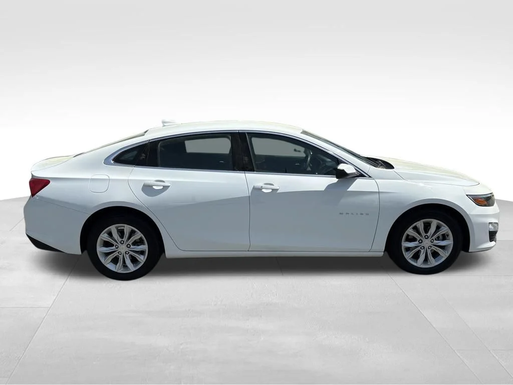 Used 2024 White Chevrolet LT image 6