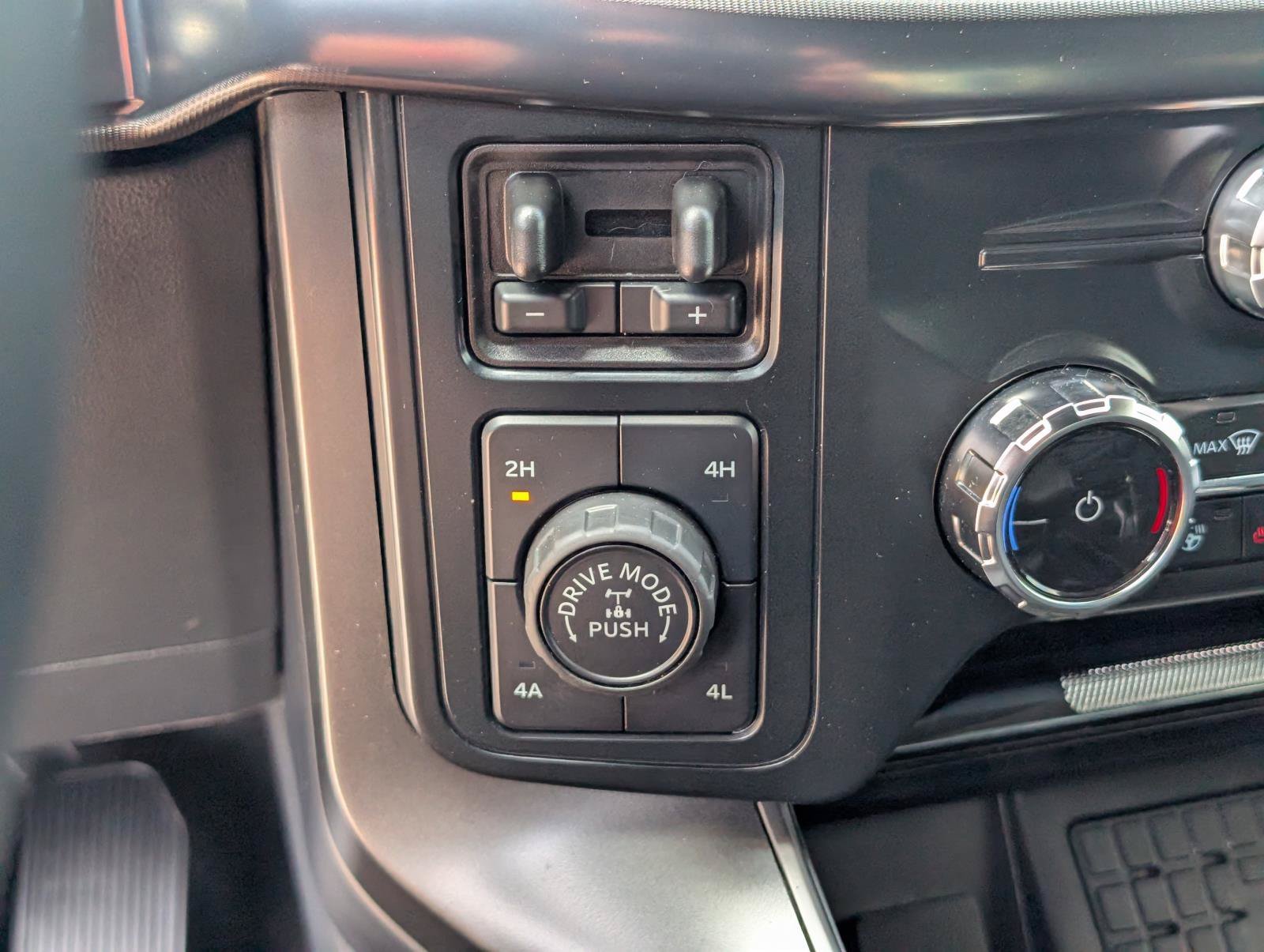 2025 Ford F-150 Lariat - Photo 28