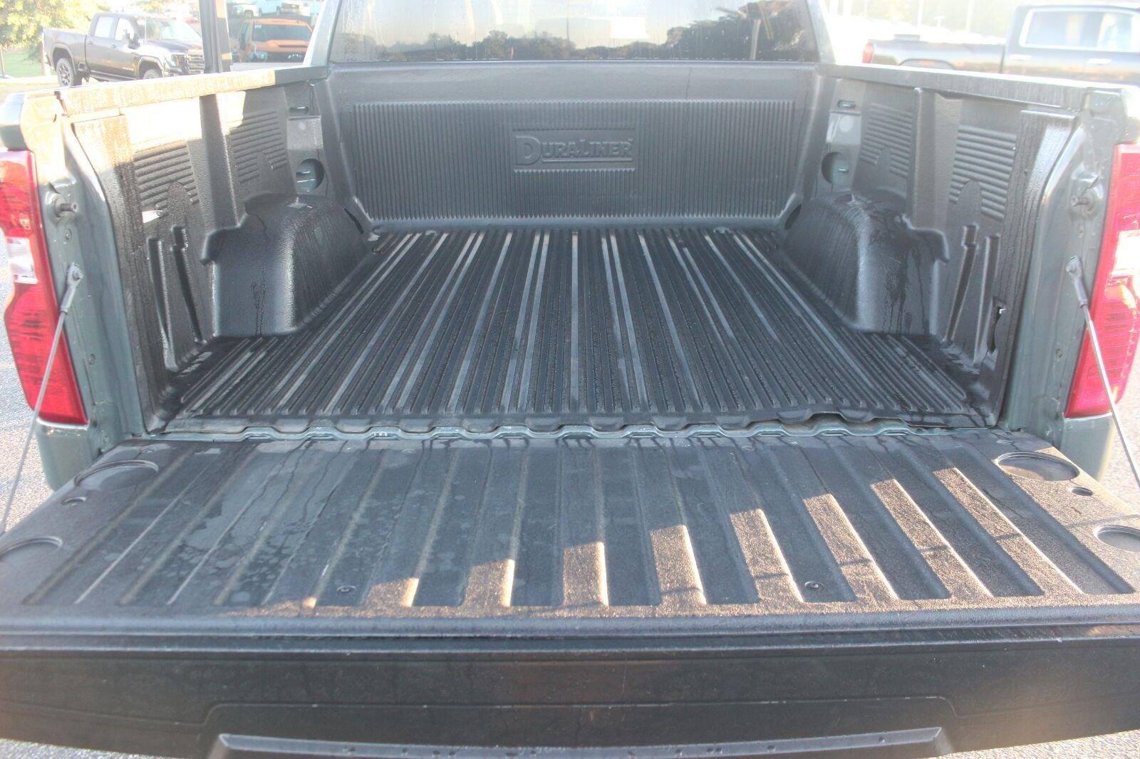 Used 2025 Cypress Gray Chevrolet LT image 12