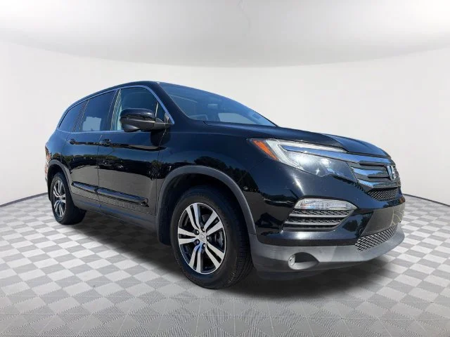 Used 2017 Black Honda EX-L image 3