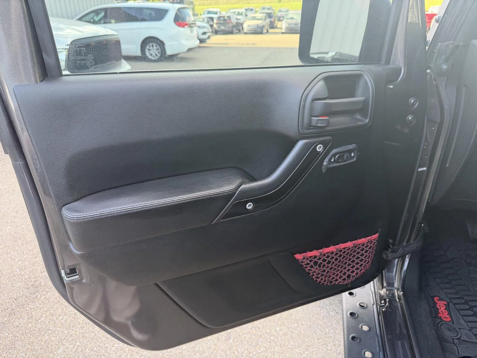 Used 2017 Granite Crystal Metallic Clearcoat Jeep Rubicon Recon image 14