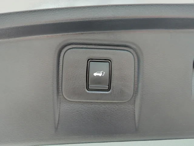 Used 2023 Gray Nissan SL image 21