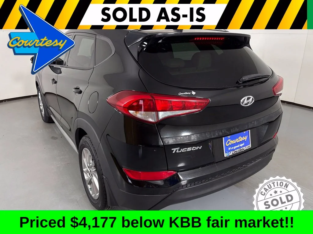 Used 2018 Black Hyundai SEL Plus image 6