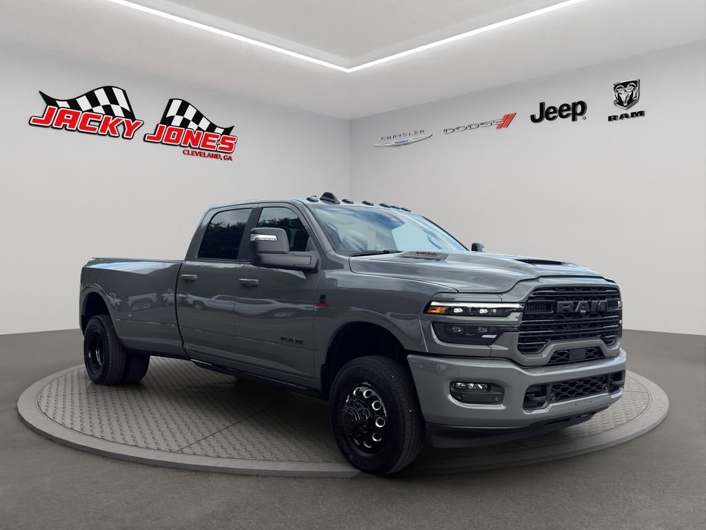 New 2026 Ceramic Gray Clear-Coat Exterior Paint RAM Laramie image 13
