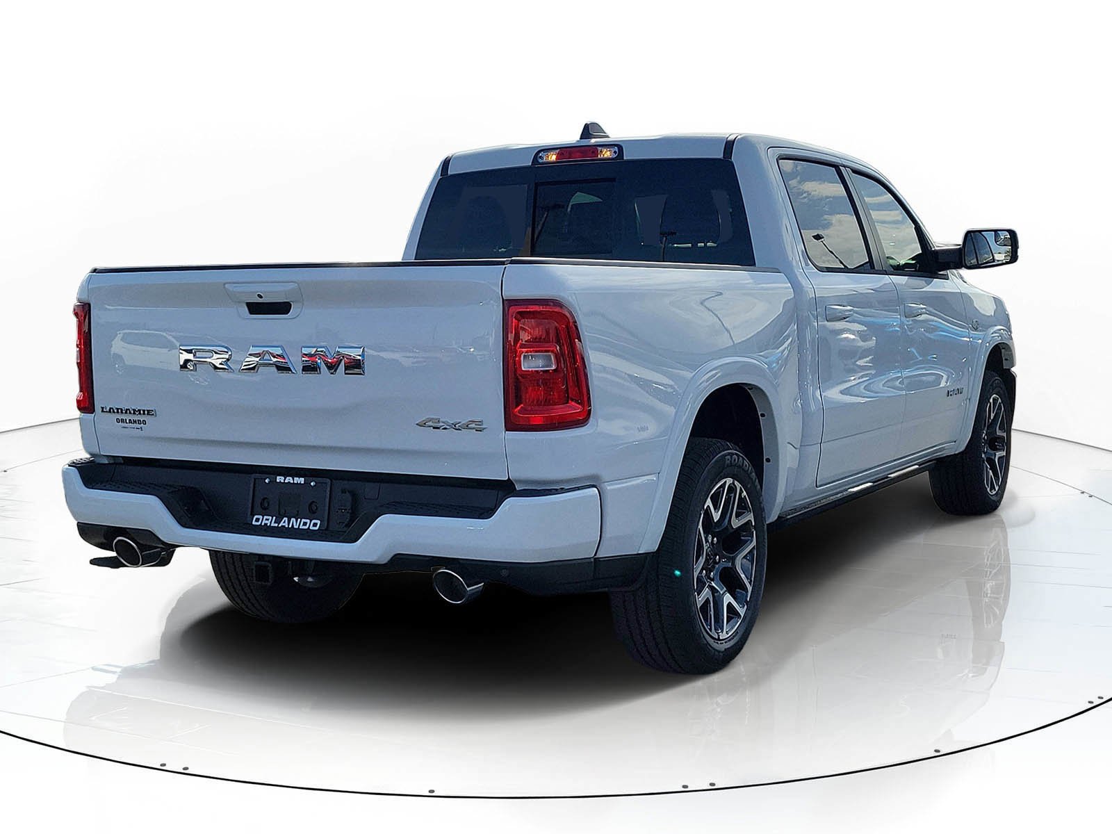 New 2026 Bright White Clear-Coat Exterior Paint RAM Laramie image 3