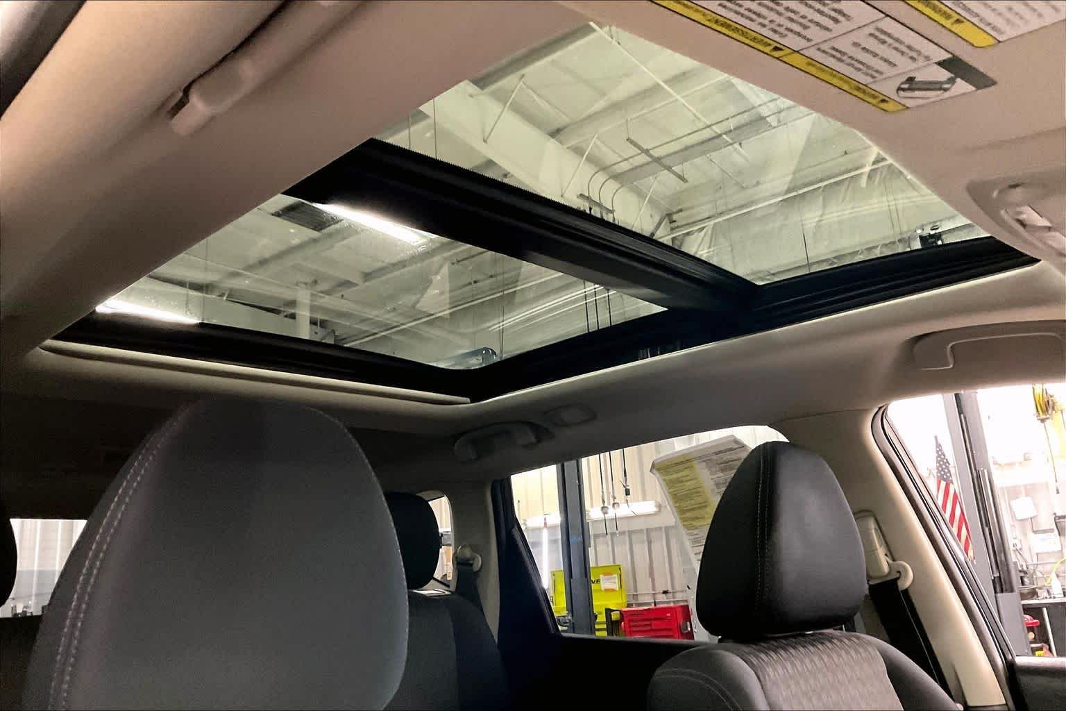 Used 2018 Magnetic Black Nissan SV image 14