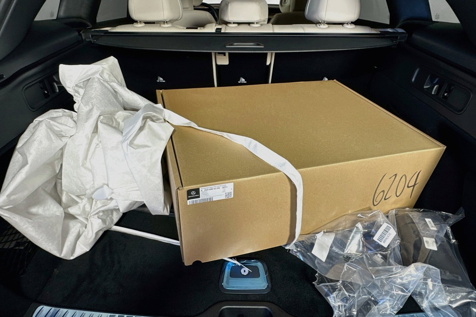 New 2026 Polar White Mercedes-Benz GLC 300 image 24