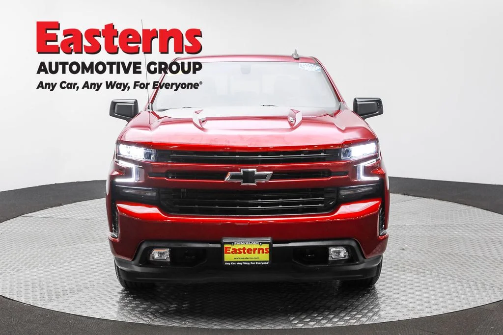 Used 2021 Red Chevrolet RST image 2