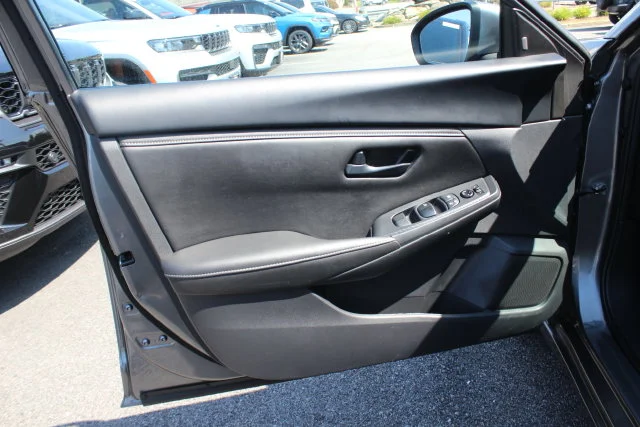 Used 2025 Gray Nissan S image 18