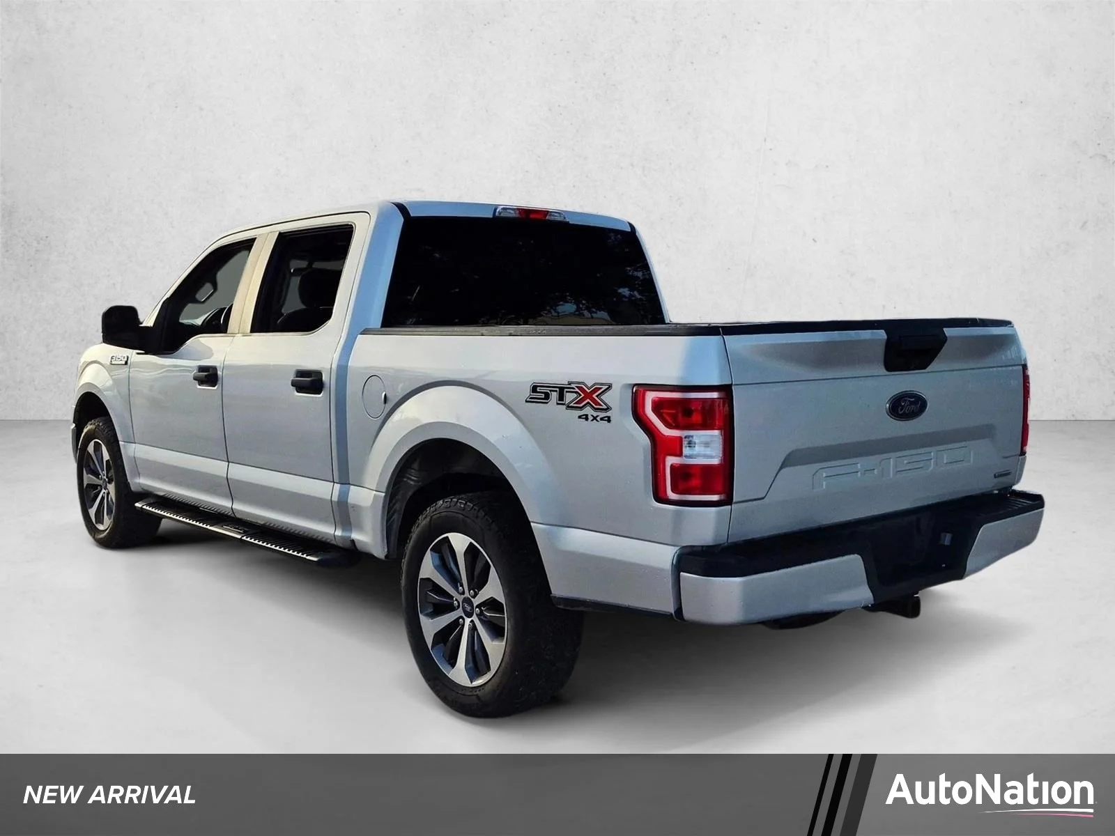 Used 2019 Ingot Silver Metallic Ford XL image 1