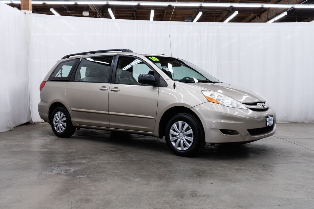 2010 Toyota Sienna CE