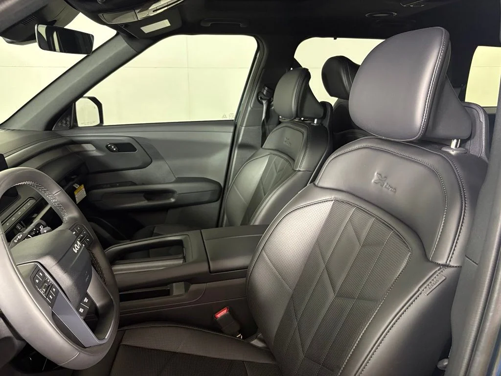 New 2027 Black Jade Green Kia X-Line EX image 19