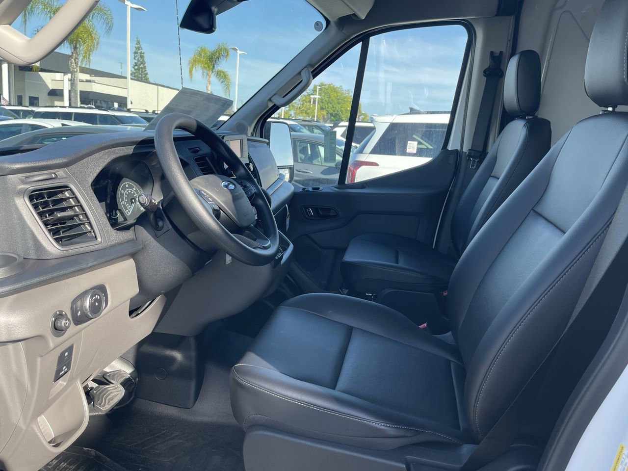 2025 Ford Transit Van Base - Photo 17