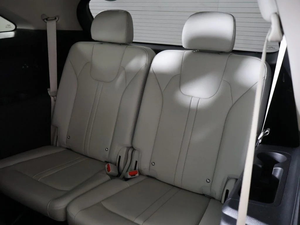Used 2025 Silver Kia S image 34