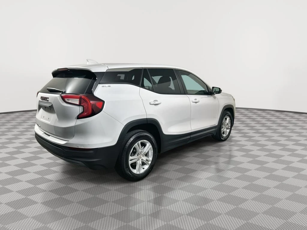 2024 GMC Terrain SLE - Photo 8