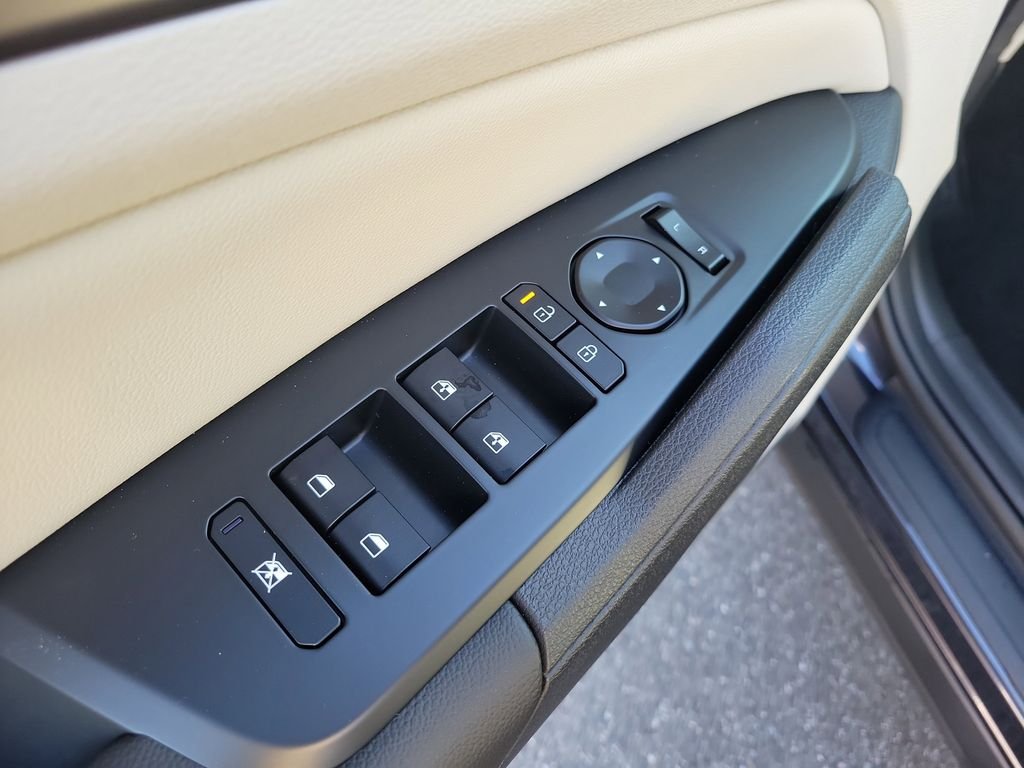 New 2026 Gray Kia EX image 22