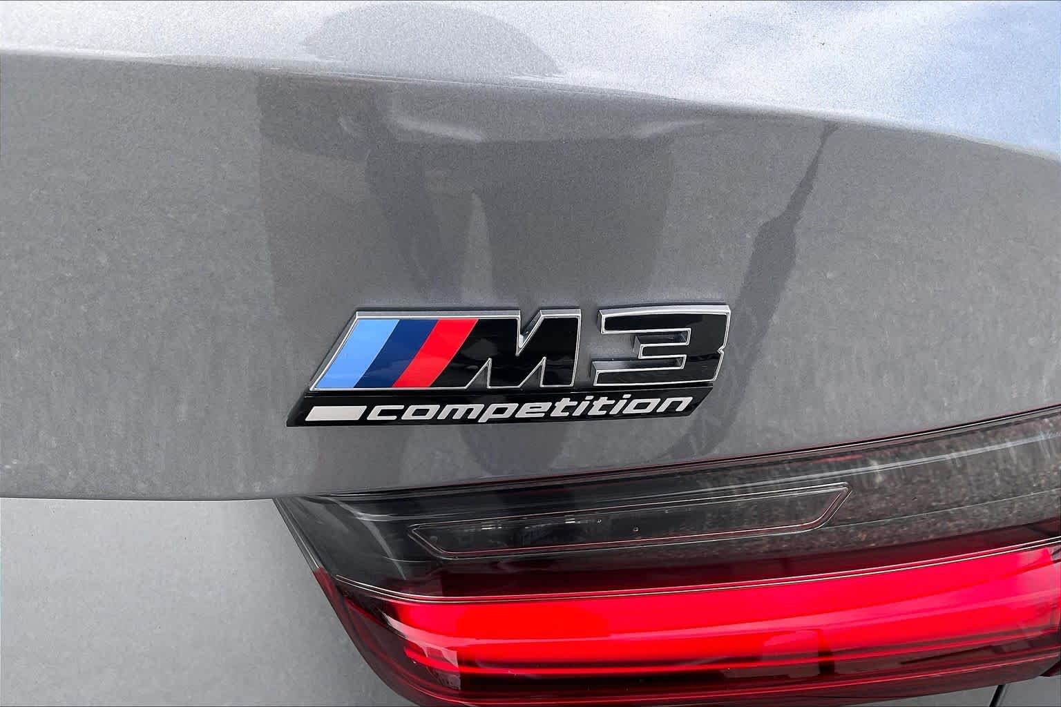 Used 2025 Skyscraper Gray Metallic BMW Competition xDrive image 32