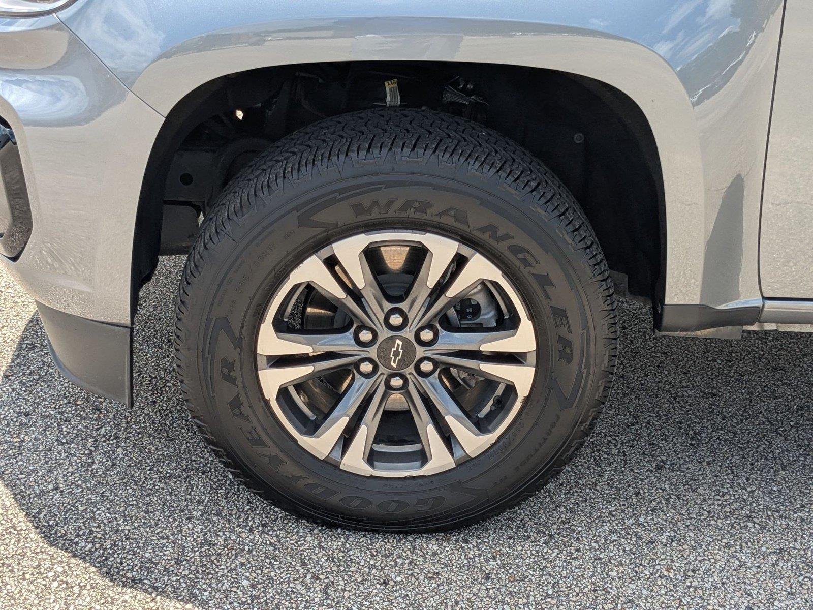 Used 2021 Satin Steel Metallic Chevrolet 4WD Z71 image 11