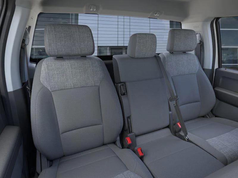 New 2025 Oxford White Ford F-350® XLT image 10
