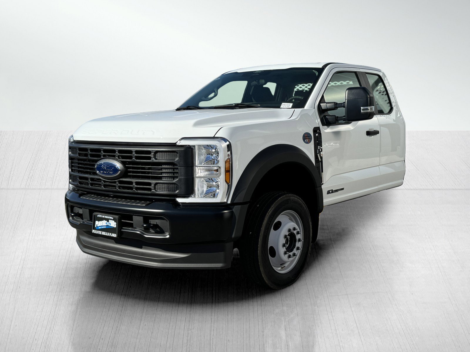 New 2024 Oxford White Ford F-550® XL image 2