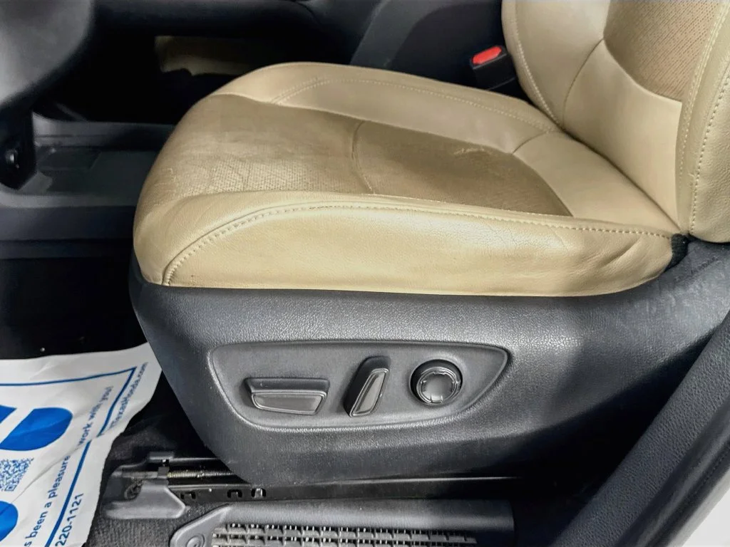 Used 2022 Wind Chill Pearl Toyota Limited image 24