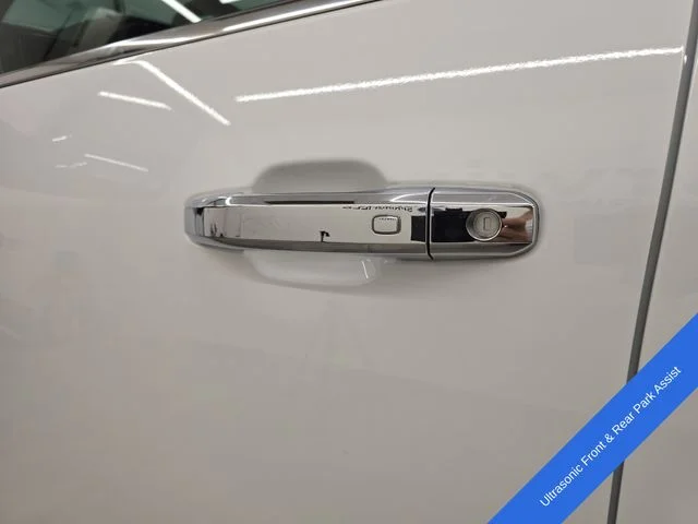Used 2025 Summit White Chevrolet High Country image 24