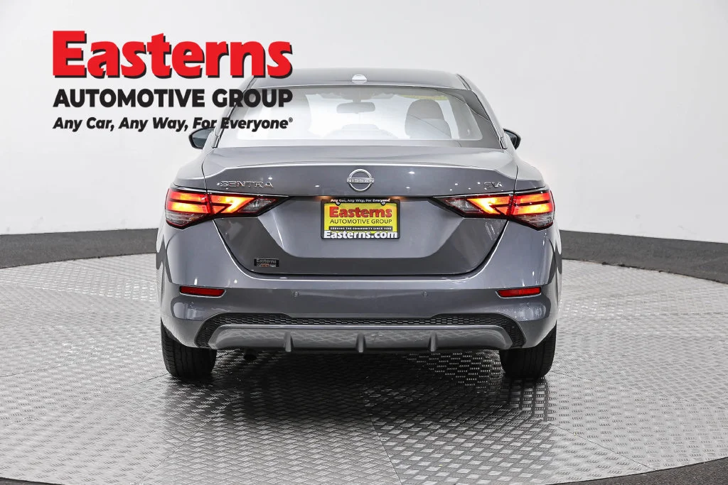 Used 2024 Gray Nissan SV image 6