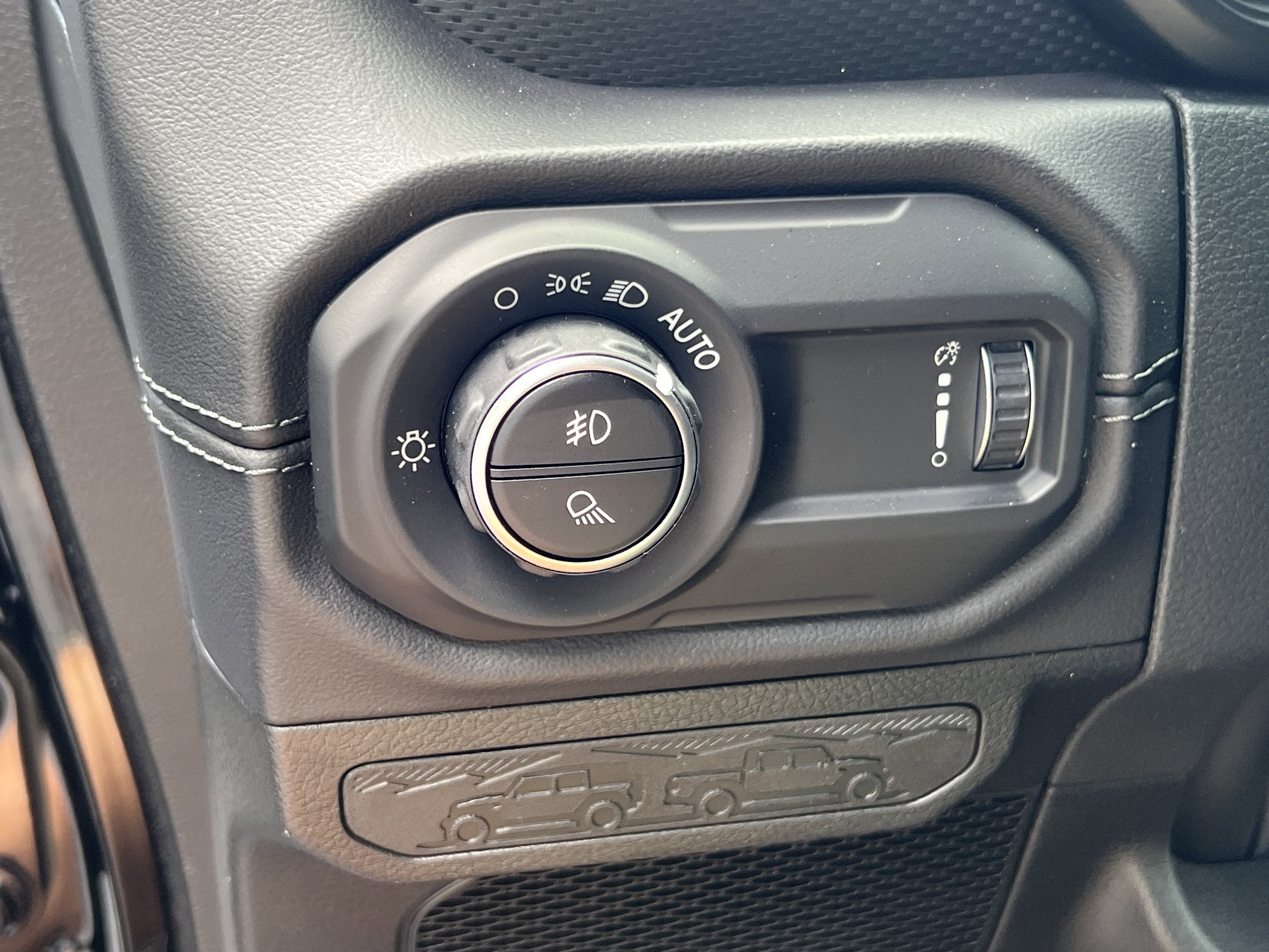 New 2026 Black Clearcoat Jeep Rubicon X image 24