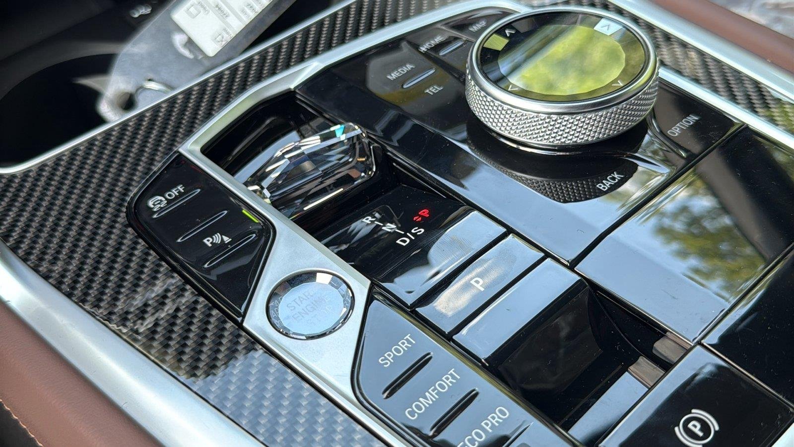 New 2027 Carbon Black Metallic BMW M60i image 18