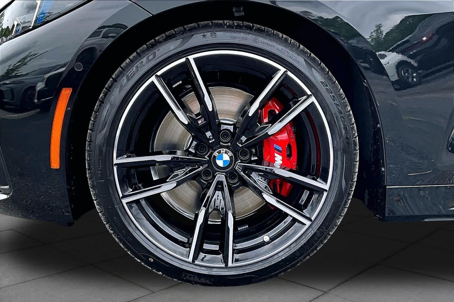 New 2027 BLACK SAPPHIRE BMW M440i image 11
