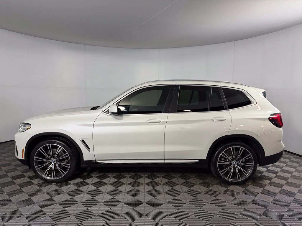 Certified Used 2023 White BMW sDrive30i image 5