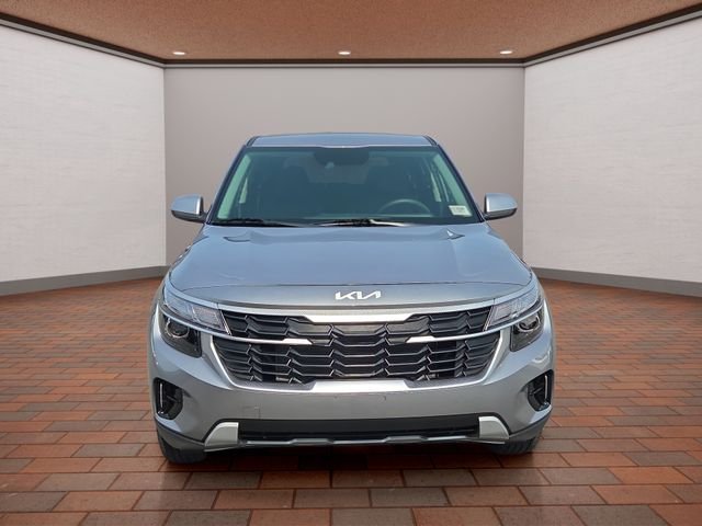 Certified Used 2024 Gray Kia LX image 24