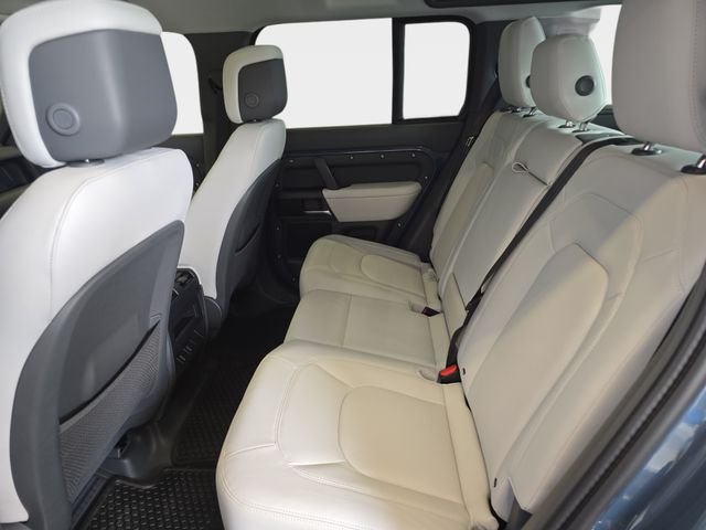 New 2026 Tasman Blue Land Rover X-Dynamic SE image 11