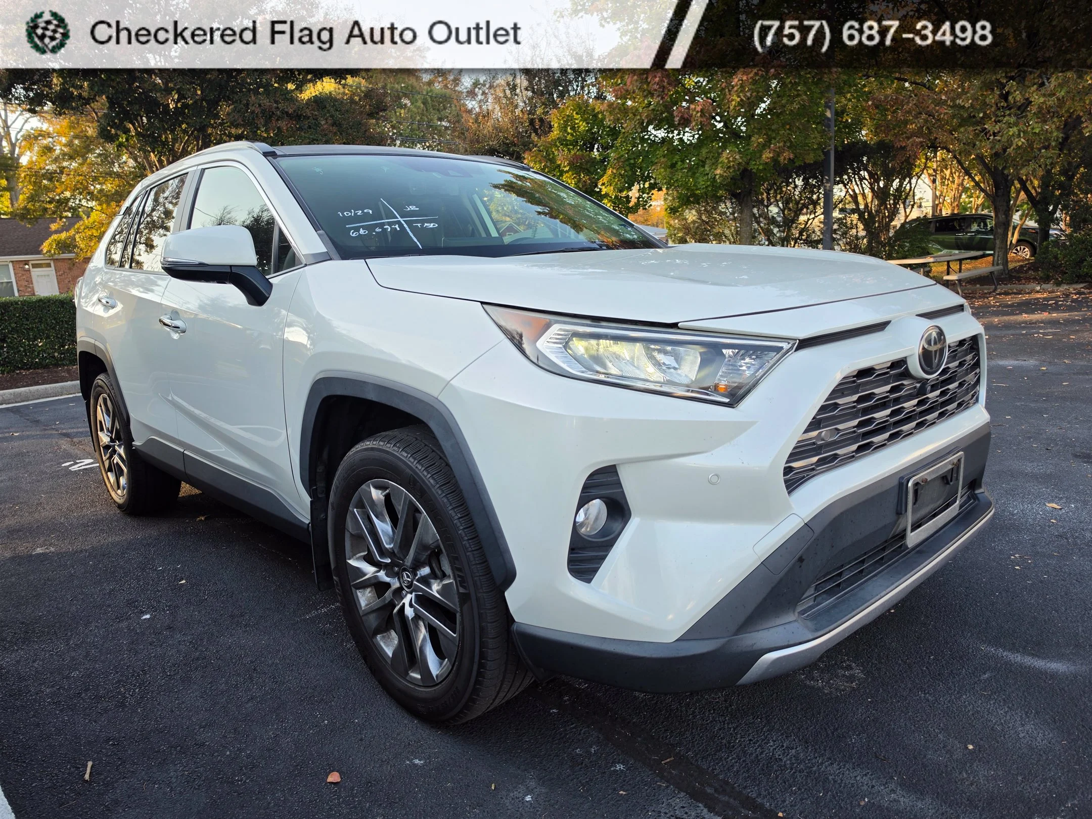 Used 2019 Blizzard Pearl Toyota Limited image 3